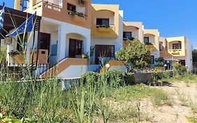 Menelaos Apartments