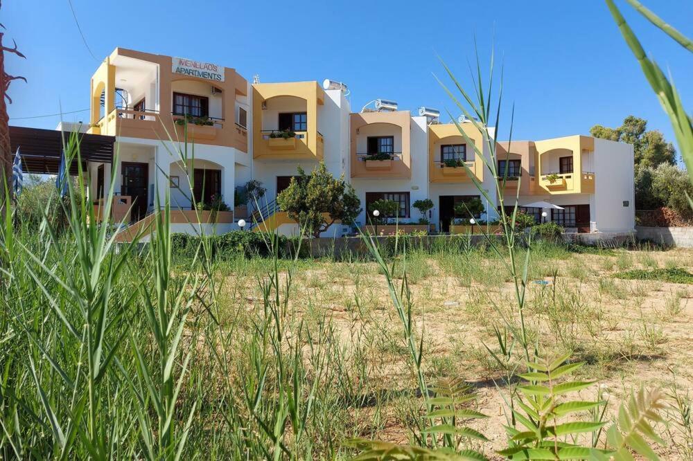 Menelaos Apartments Daratsos Exteriör bild