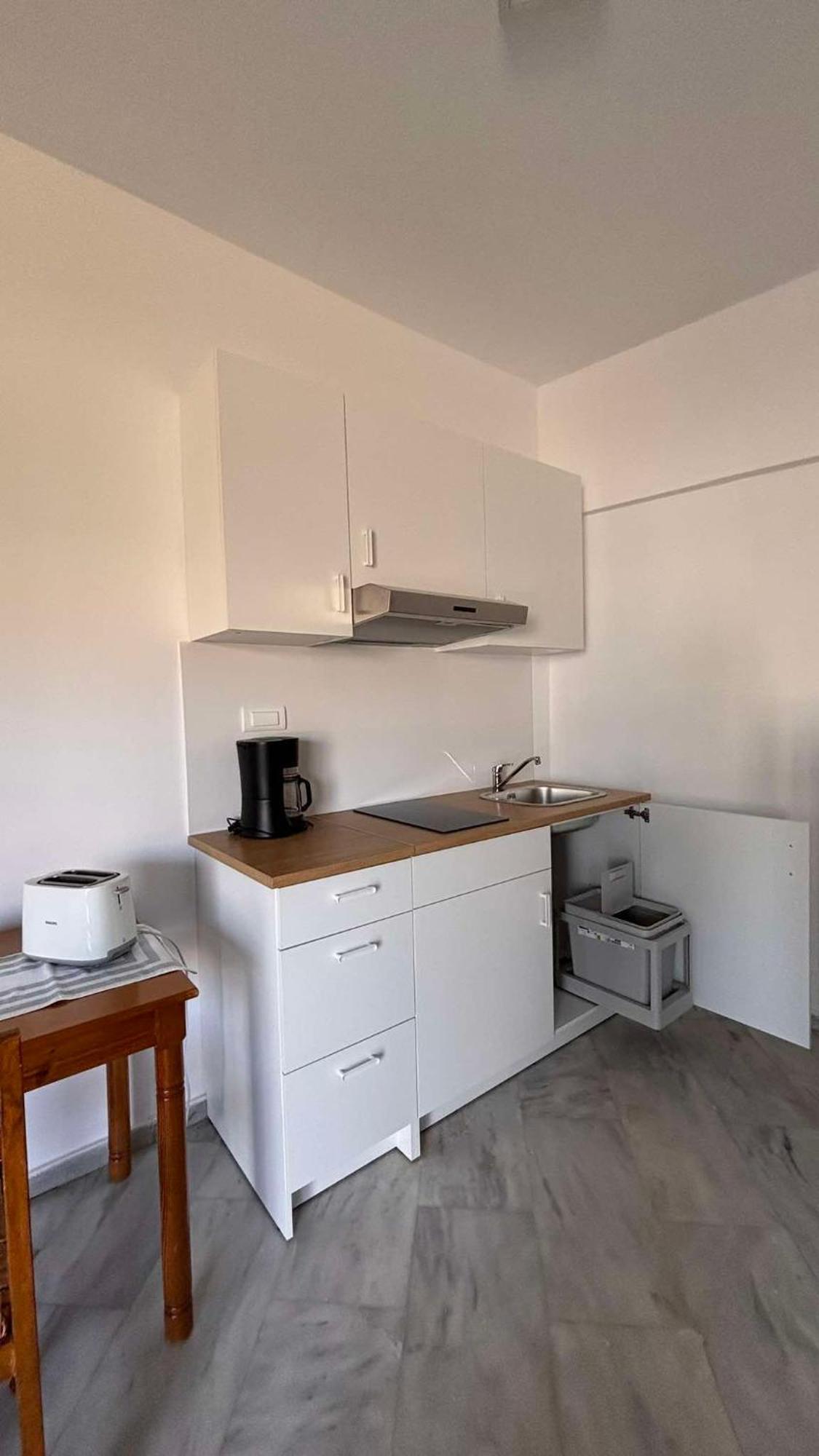Menelaos Apartments Daratsos Exteriör bild